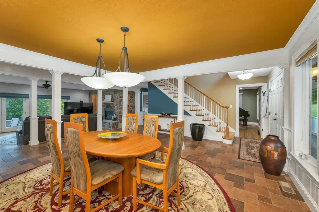75 Long Pond Road Dunbarton NH 03046