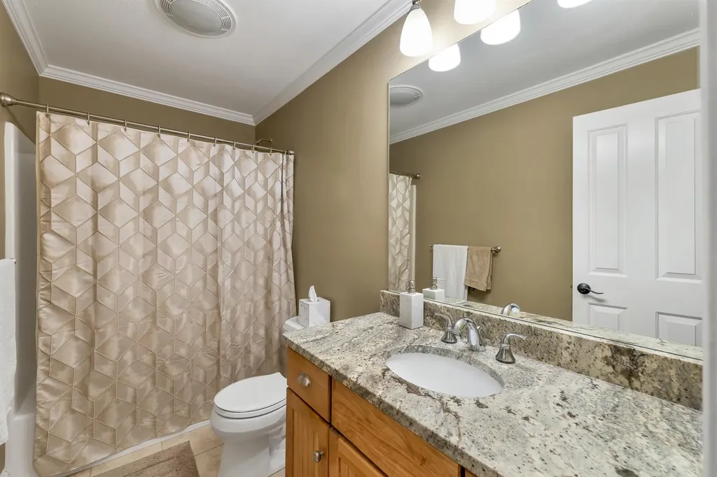 75 Long Pond Road Dunbarton NH 03046
