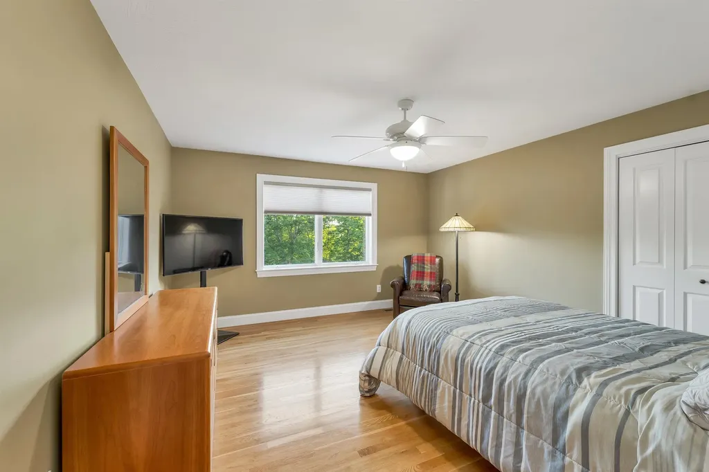 75 Long Pond Road Dunbarton NH 03046