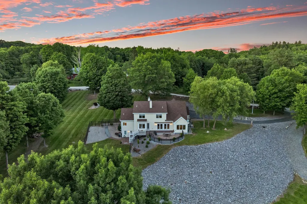 75 Long Pond Road Dunbarton NH 03046