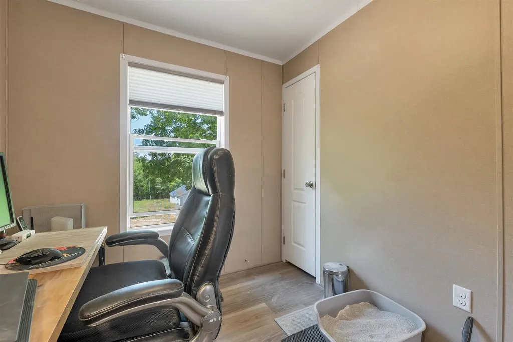 3 Oak Hill Road Northfield NH 03276