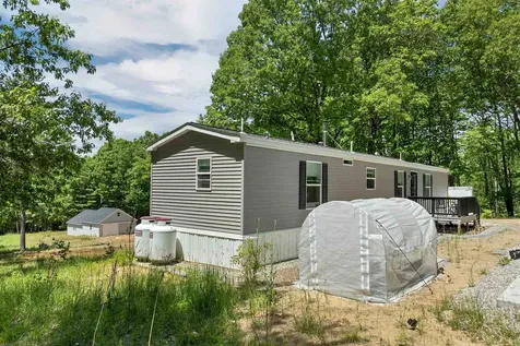 3 Oak Hill Road Northfield NH 03276