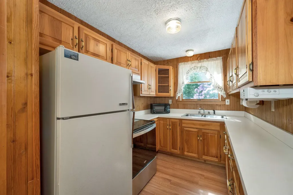 78 Wood Drive Gilmanton NH 03237