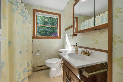 78 Wood Drive Gilmanton NH 03237
