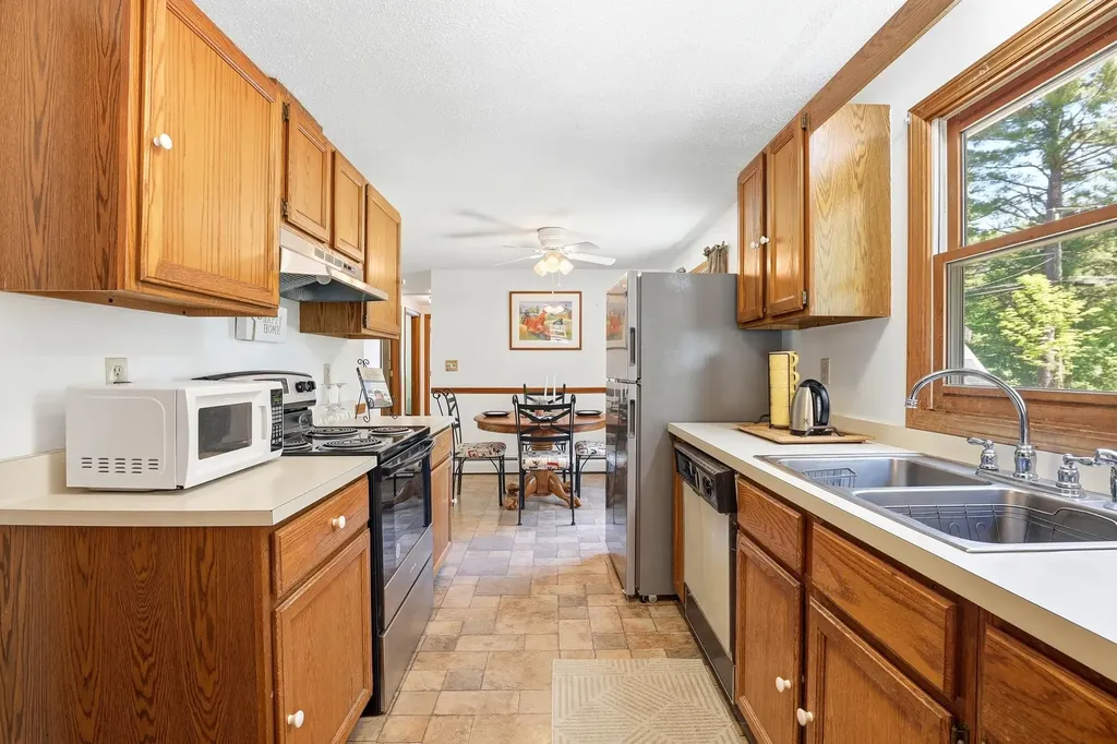 6 Mudgett Drive Freedom NH 03836-4148
