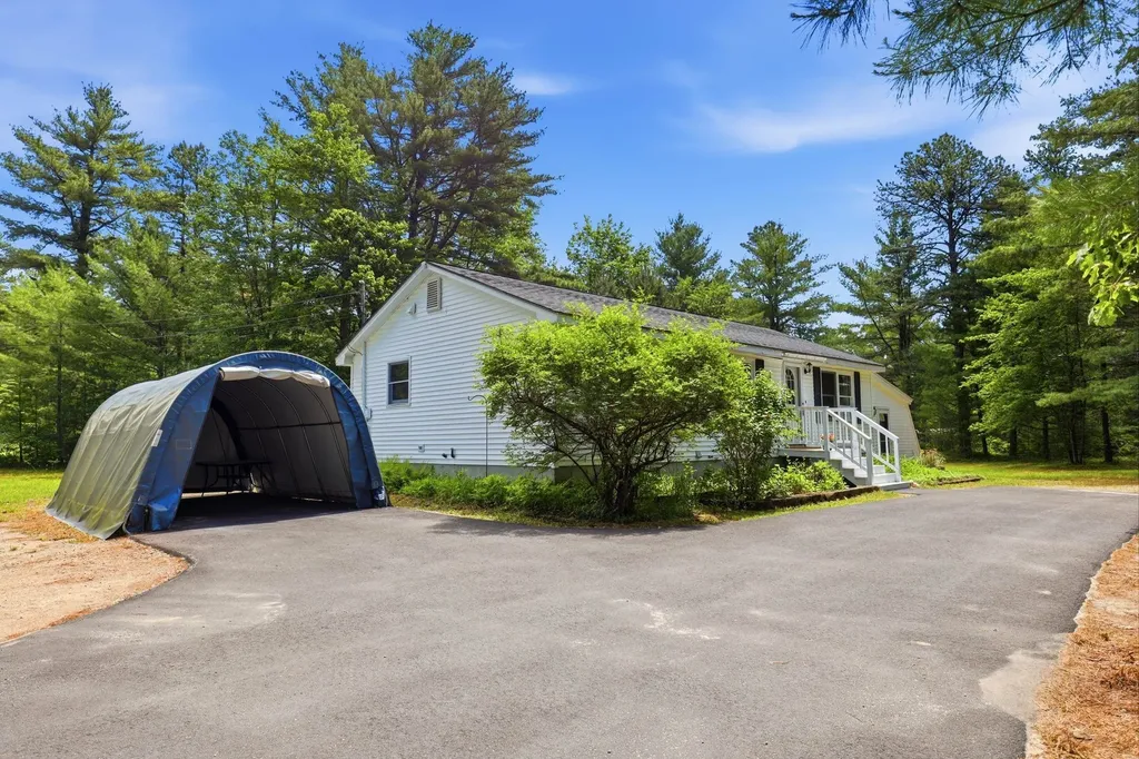 6 Mudgett Drive Freedom NH 03836-4148