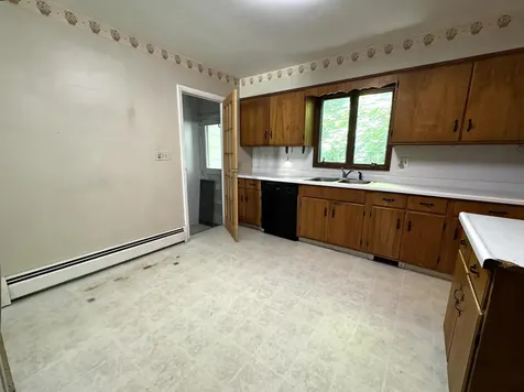 142 Pine Circle Bennington VT 05201
