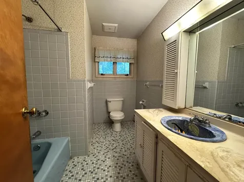 142 Pine Circle Bennington VT 05201
