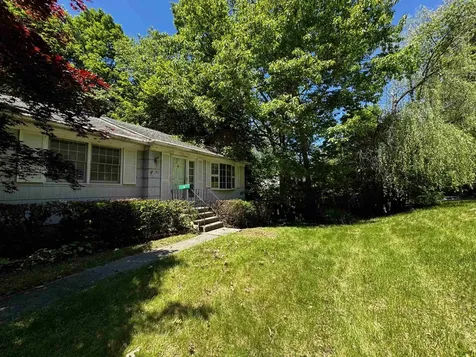 142 Pine Circle Bennington VT 05201