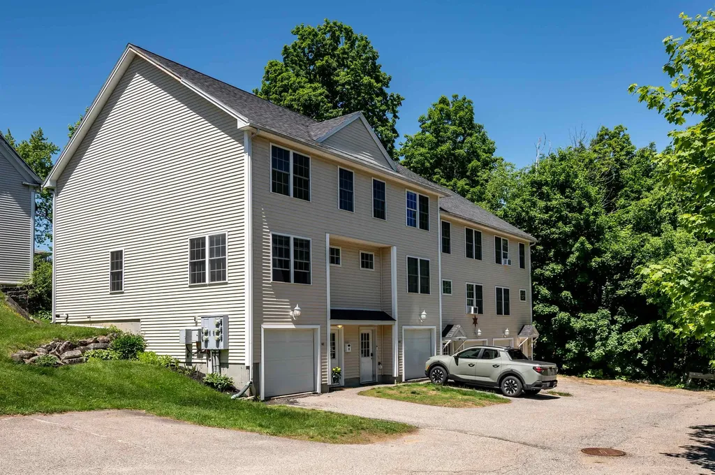 44 Church Street Rochester NH 03839