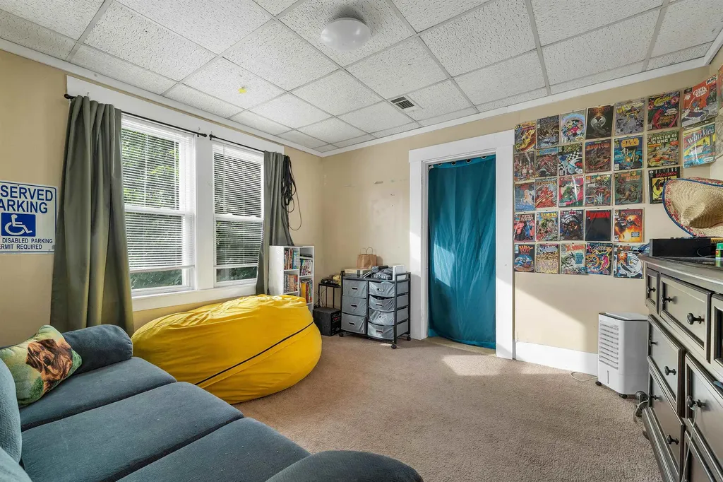 20 Baldwin Street Laconia NH 03246