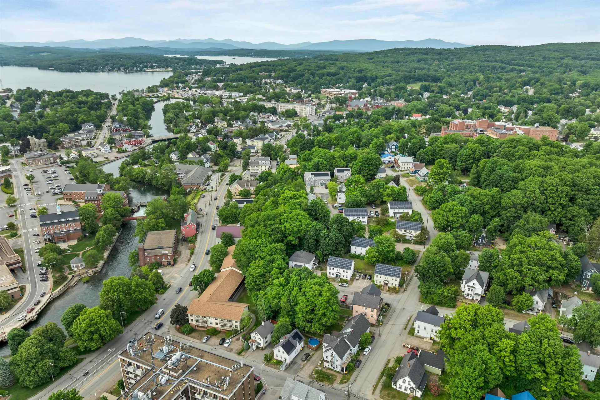 20 Baldwin Street Laconia NH 03246