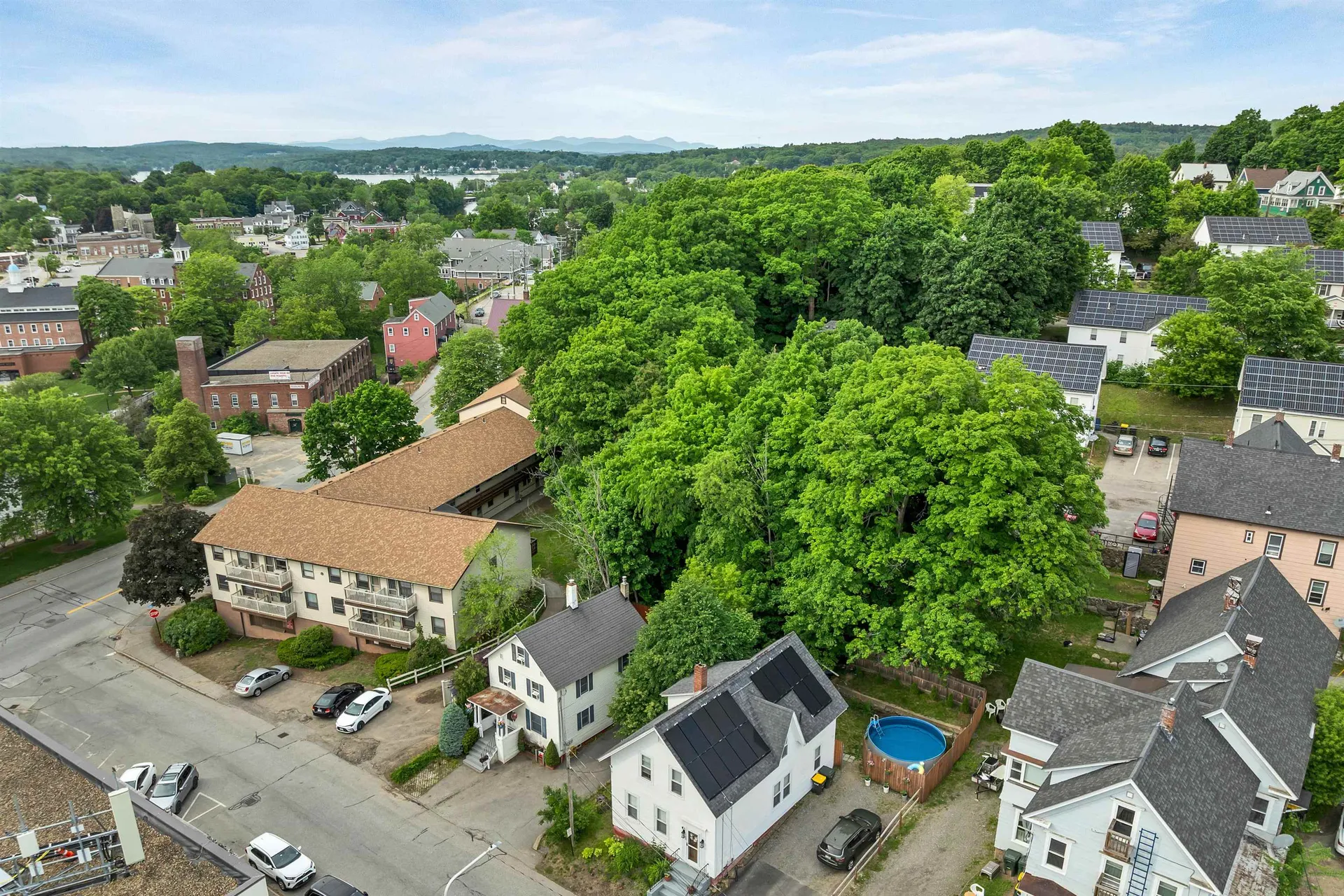 20 Baldwin Street Laconia NH 03246