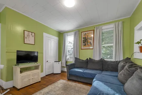 20 Baldwin Street Laconia NH 03246