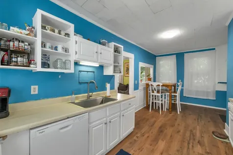20 Baldwin Street Laconia NH 03246