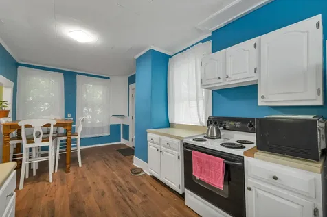 20 Baldwin Street Laconia NH 03246