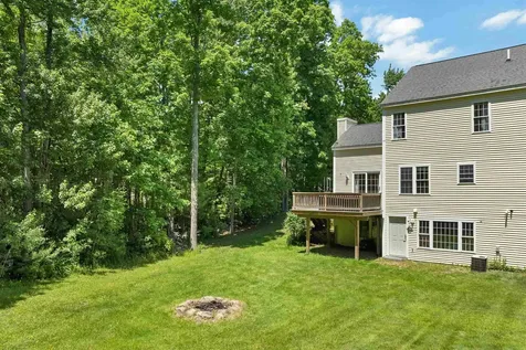 210 Kent Farm Road Hampstead NH 03841-2141