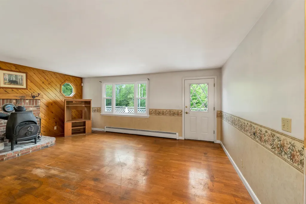 73 Jimtown Road Gorham NH 03581