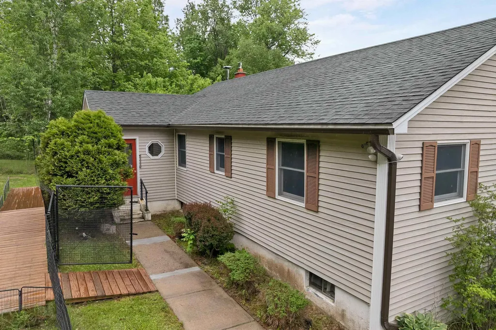 73 Jimtown Road Gorham NH 03581