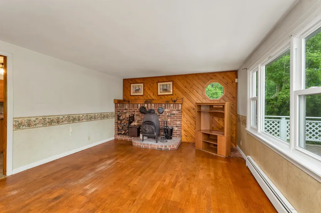 73 Jimtown Road Gorham NH 03581
