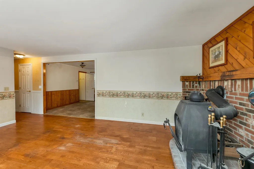 73 Jimtown Road Gorham NH 03581