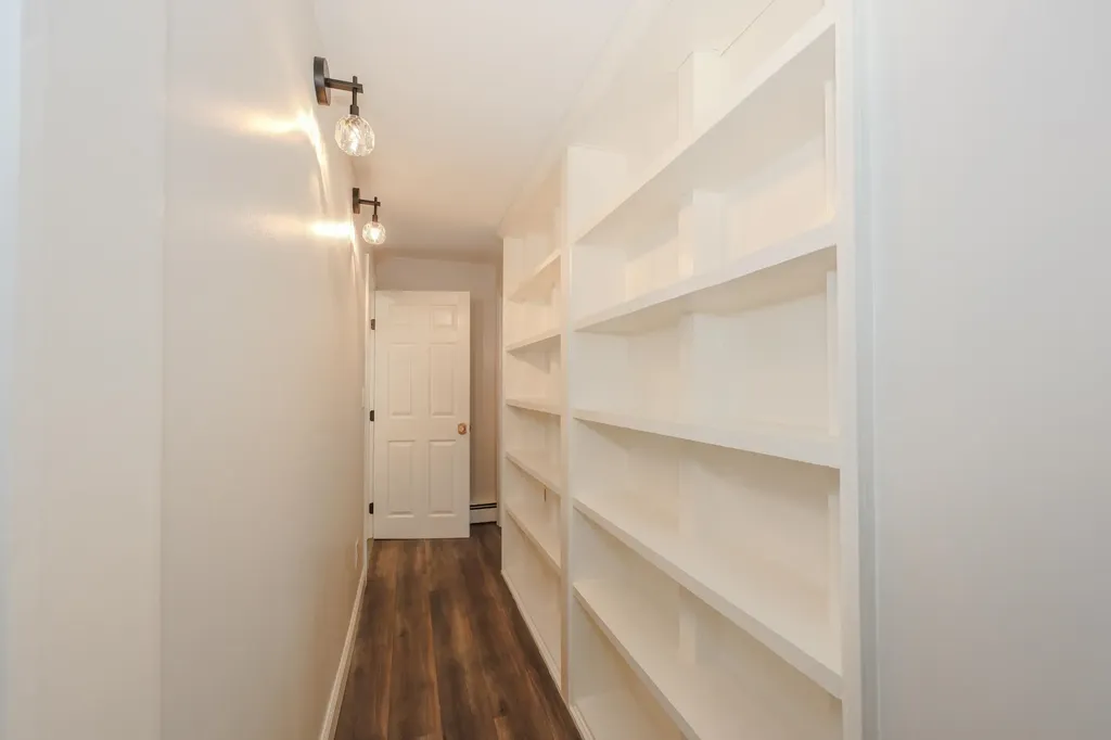 31 Grove Avenue Salem NH 03079