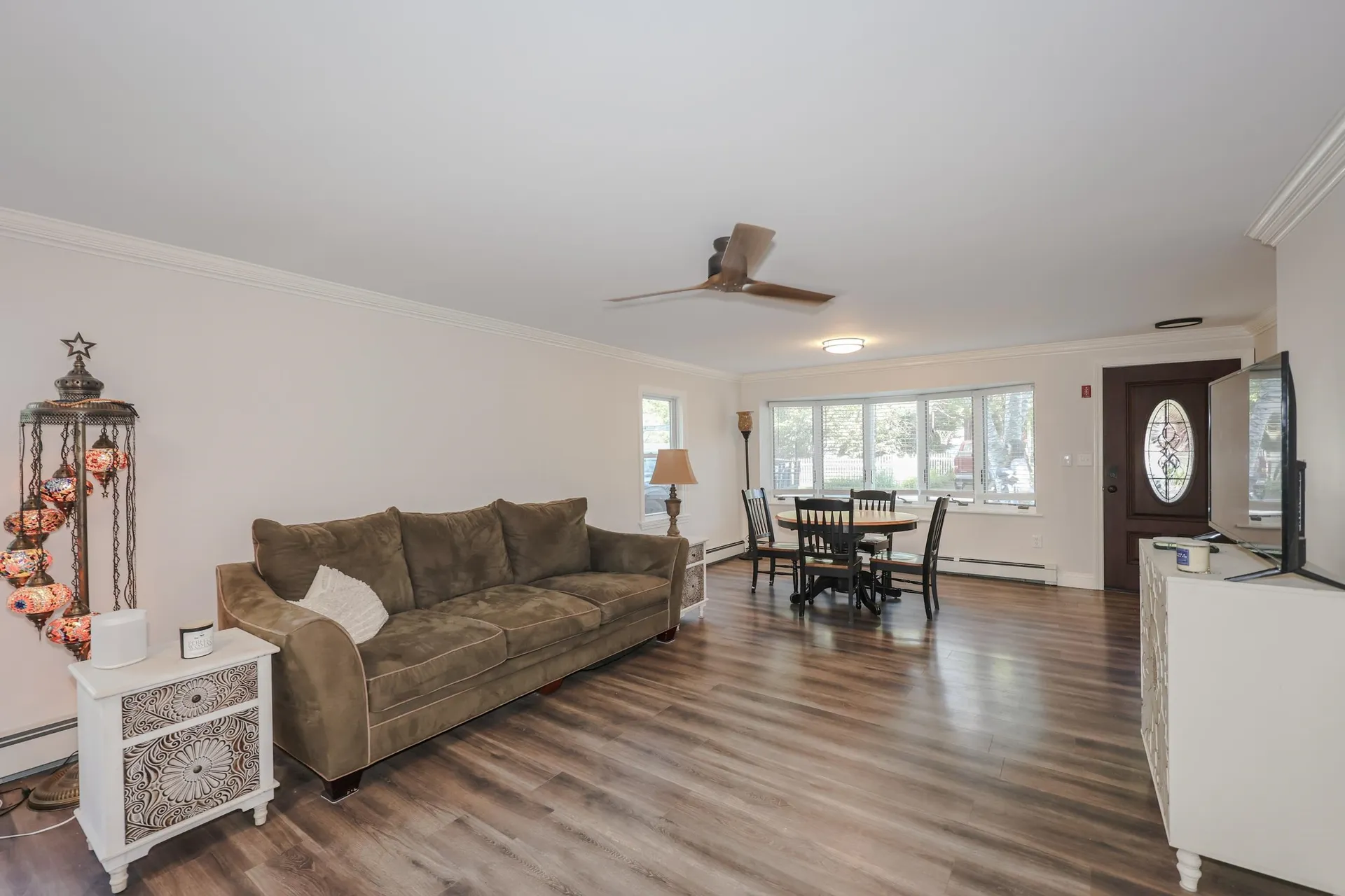 31 Grove Avenue Salem NH 03079