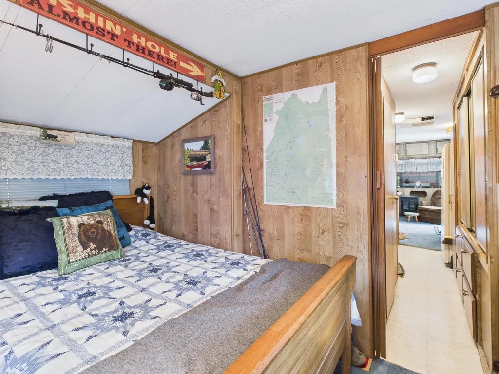 1459 Main Street Pittsburg NH 03592