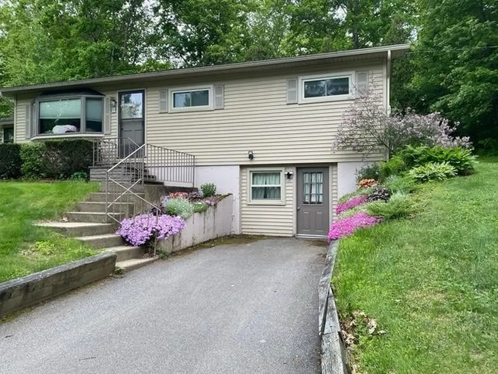 2 Dove Street Boscawen NH 03303