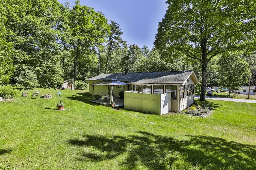 2 Dove Street Boscawen NH 03303