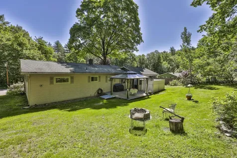 2 Dove Street Boscawen NH 03303