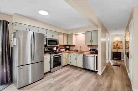 31 Eagle Park Drive Colchester VT 05446
