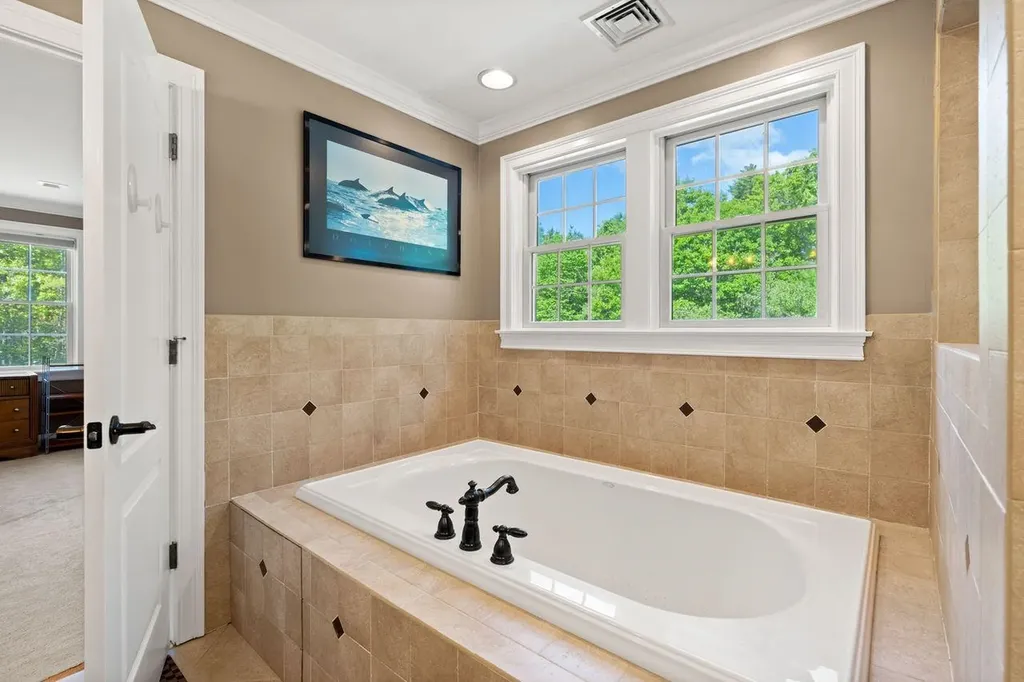 24 Fireside Drive Epping NH 03042