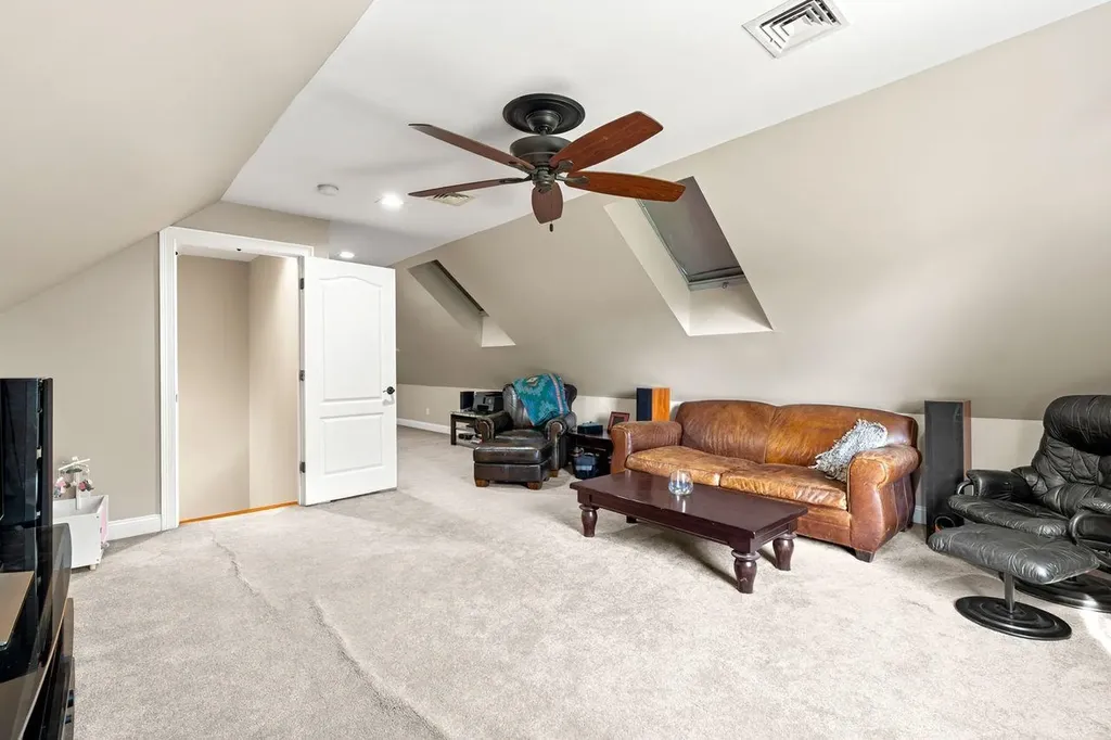24 Fireside Drive Epping NH 03042