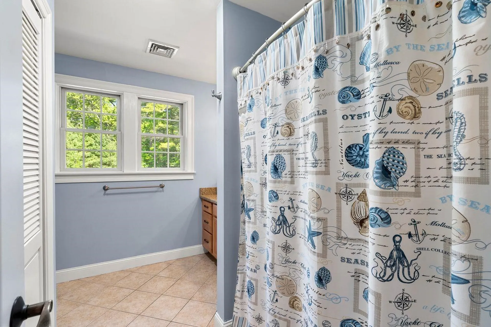 24 Fireside Drive Epping NH 03042