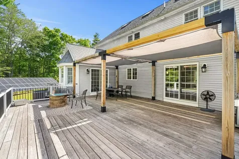 24 Fireside Drive Epping NH 03042