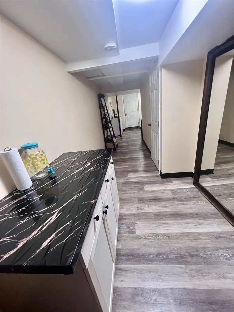 89 West Hollis Street Nashua NH 03060