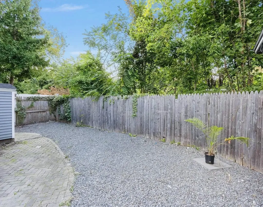 89 West Hollis Street Nashua NH 03060