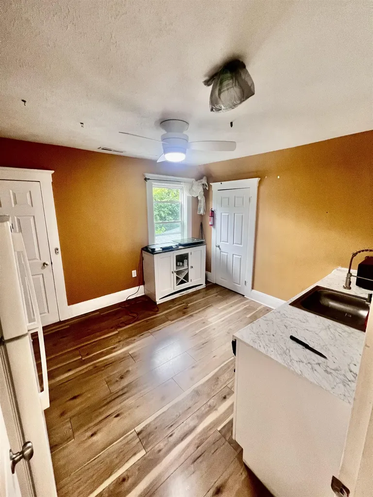 89 West Hollis Street Nashua NH 03060