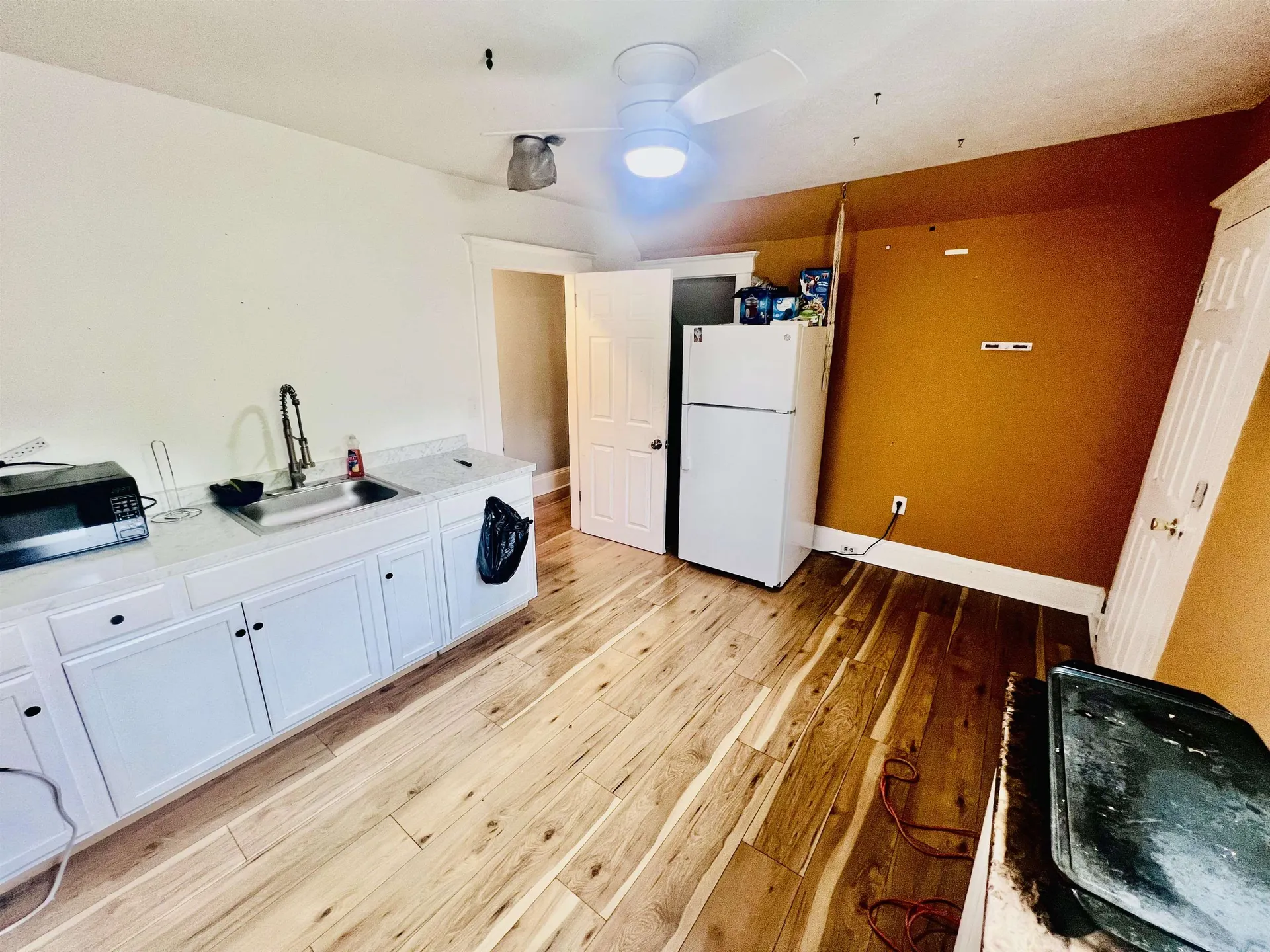 89 West Hollis Street Nashua NH 03060
