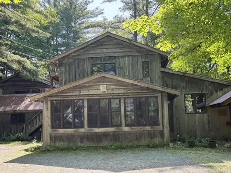 81 Honeysuckle Lane Bennington VT 05257