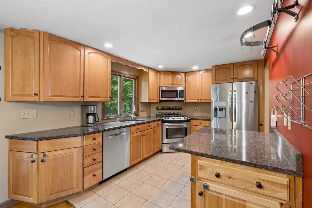 3 Beech Street Merrimack NH 03054