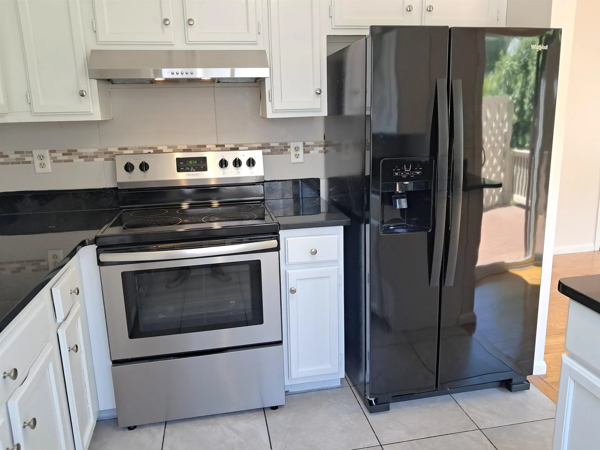 4 Esquire Circle Nashua NH 03062