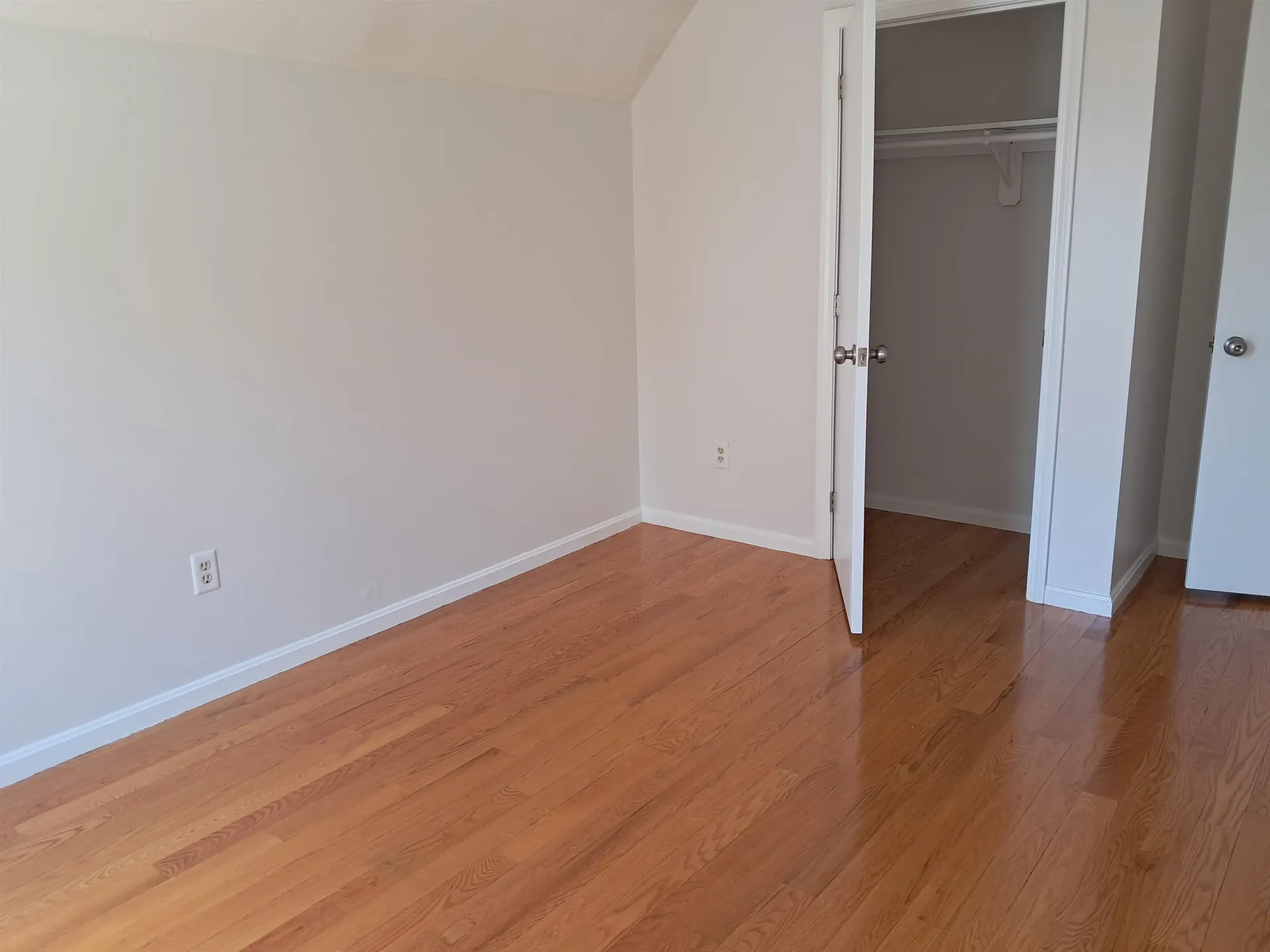 4 Esquire Circle Nashua NH 03062