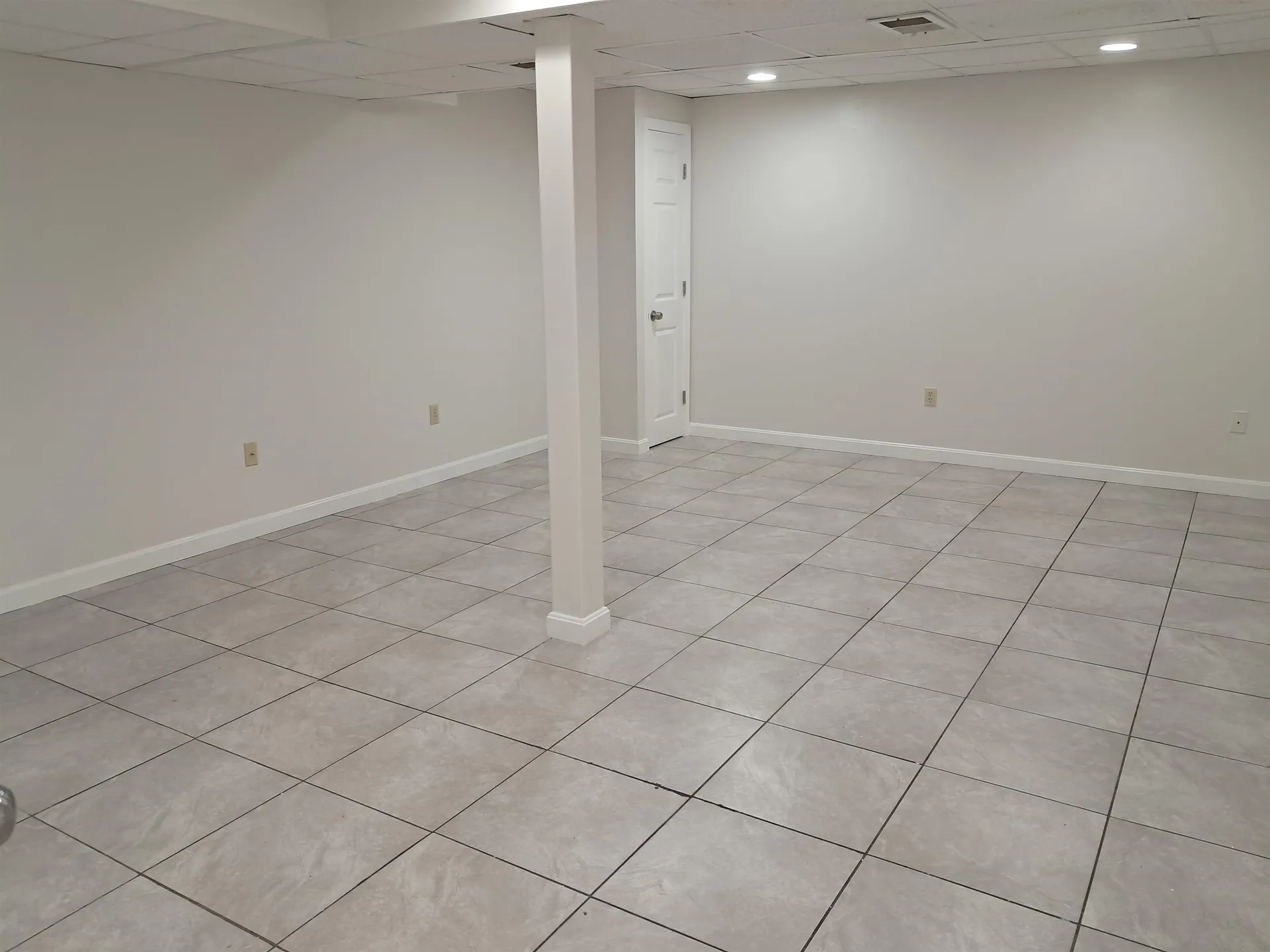 4 Esquire Circle Nashua NH 03062