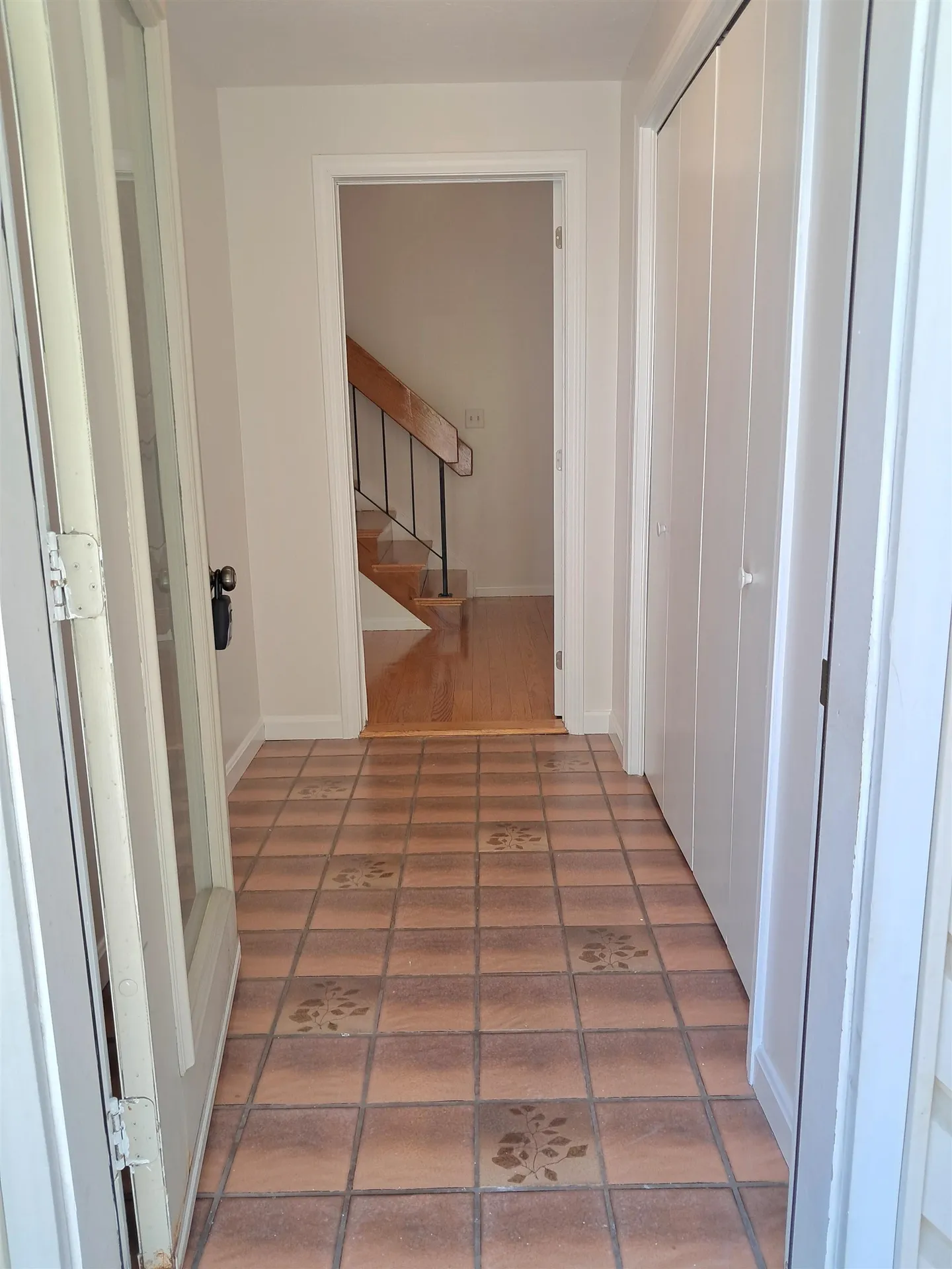 4 Esquire Circle Nashua NH 03062