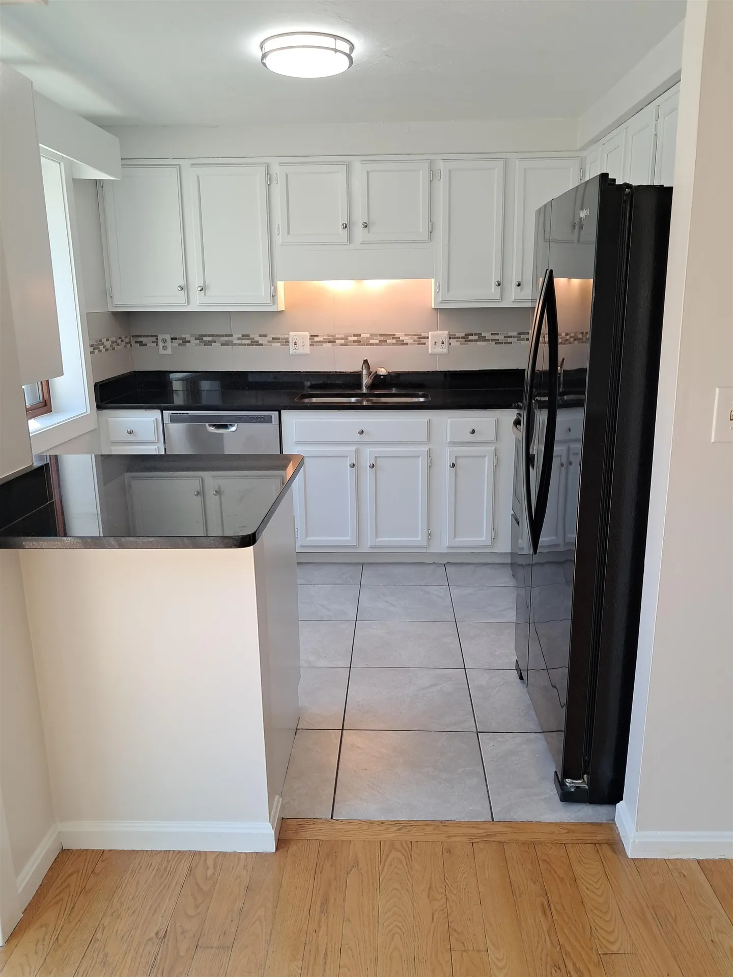 4 Esquire Circle Nashua NH 03062