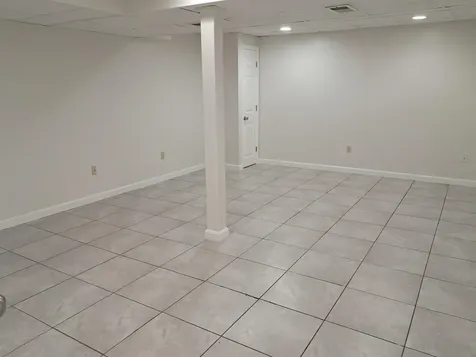 4 Esquire Circle Nashua NH 03062