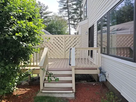 4 Esquire Circle Nashua NH 03062