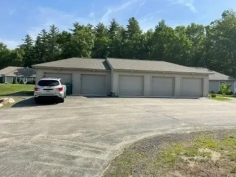 25 Lantern Lane Kingston NH 03848